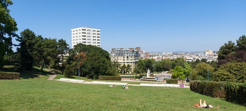 Parc de la Butte du Chapeau rouge