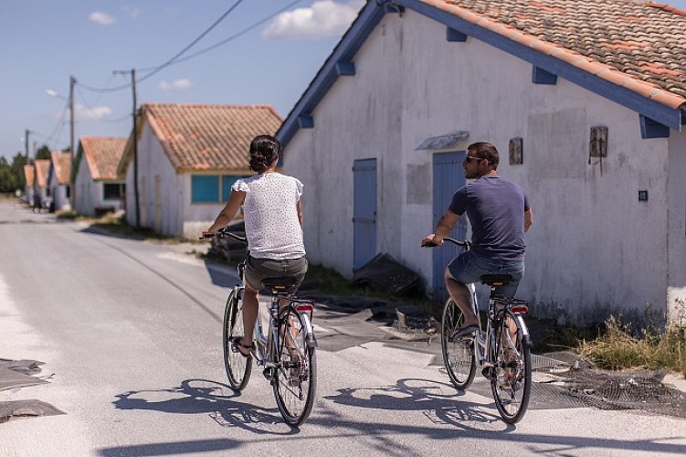 Port ostréicole - vélo ©SIBA - Kévin Biette -