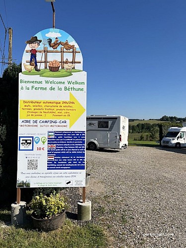Aire de stationnement et de service de La Ferme de Béthune
