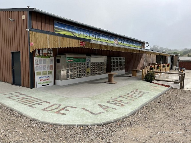 Aire de stationnement et de service de La Ferme de Béthune