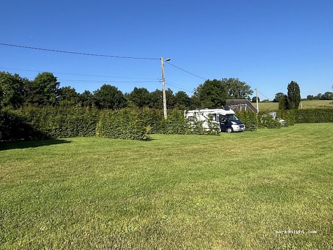 Aire de stationnement et de service de La Ferme de Béthune