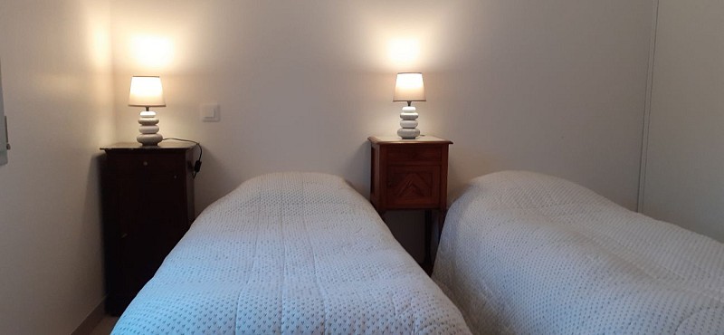 Chambre à 2 lits simples