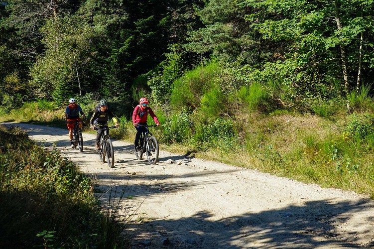 En VTT dans le Forez - Chalmazel