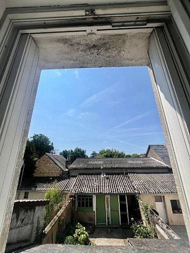 Vue de la fenêtre de la salle de bain