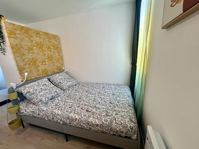 Vue sur le lit 2 places