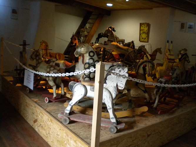 Museum of the horse toy