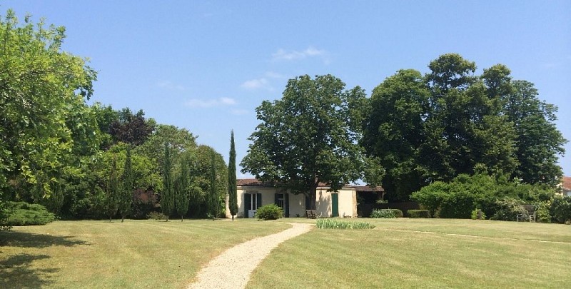 Gite Bellevue4207_Cubzac les ponts_jardin2_800x600
