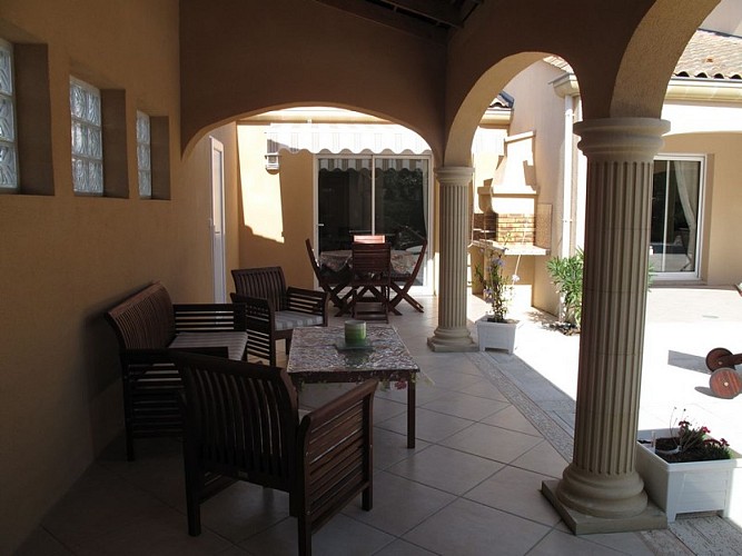 Madame Monique SIBELET