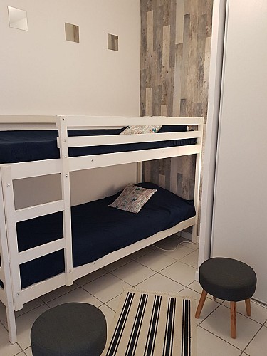9 Chambre 2 (lits superposés)