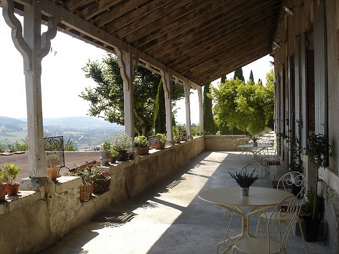 HLOAQU047FS002DH_Penne_PreauHorizon_Penot_terrasse