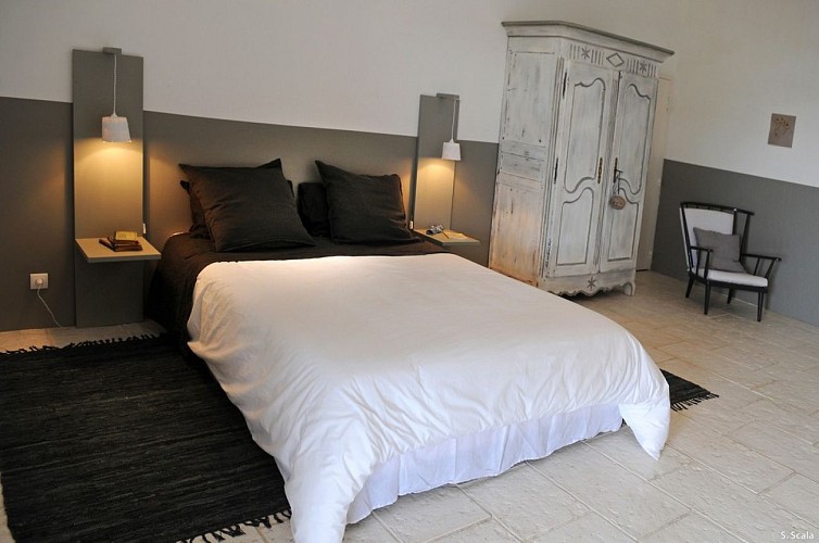 HLOAQU047FS002DH_Penne_PreauHorizon_Penot_chambre1