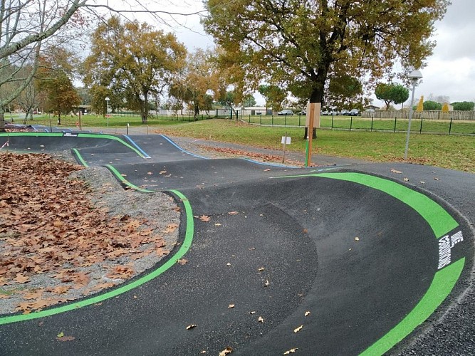Pump-track-marquage-sol_11282019-2-1024x768