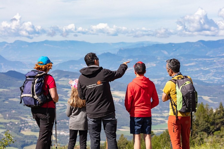 Hike with mountain guides