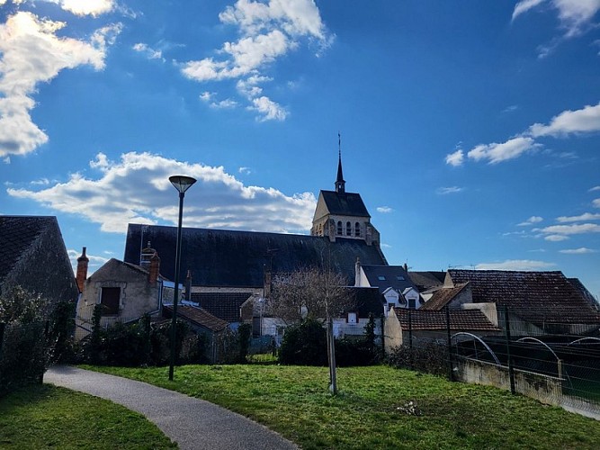 Eglise Saint-Roch de Saint-Denis-de-l'Hôtel