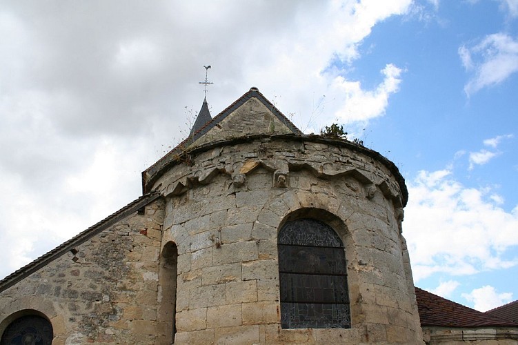 Eglise Saint-Pierre de Montchâlons II