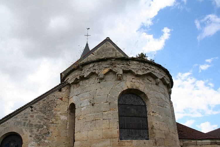 Eglise Saint-Pierre de Montchâlons II