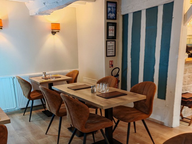 creperie-la-caillouville-23012025-st-wandrille-restaurant-normandie-interieur-perrotte-raphael (5) (1) (1)