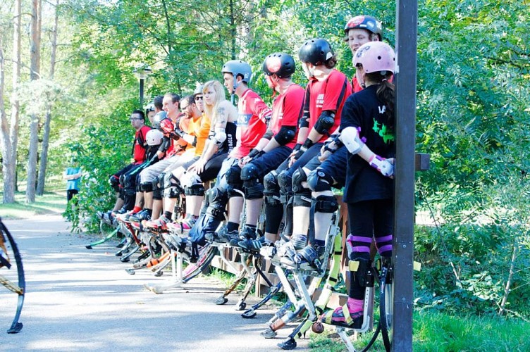 Jurassic Jump Echasses Urbaines