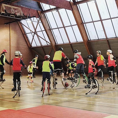 Jurassic Jump Echasses Urbaines