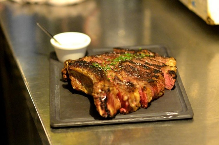 1976983-10201802145039743-60907919-n