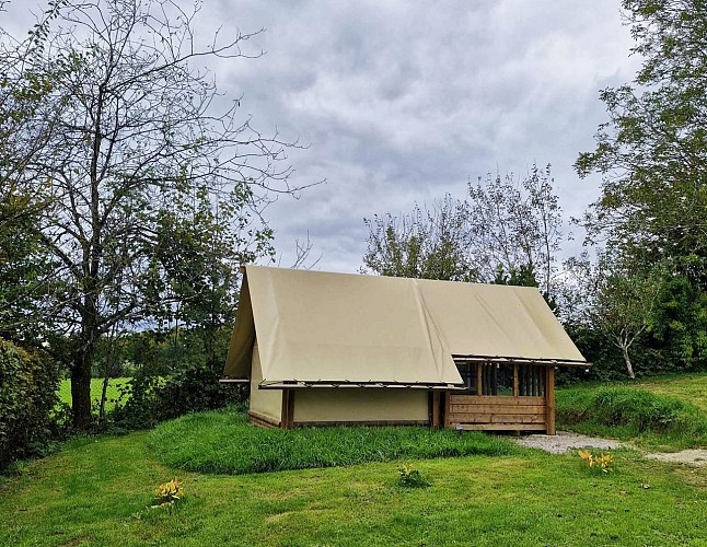 Camping Le Fraiteux - Tente isolée