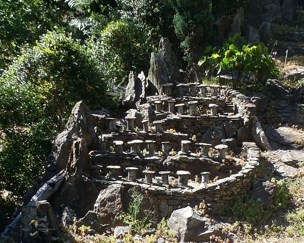 "Le Ron des Fades (Feenfelsen)"