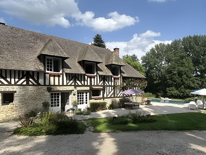 1 facade sud piscine