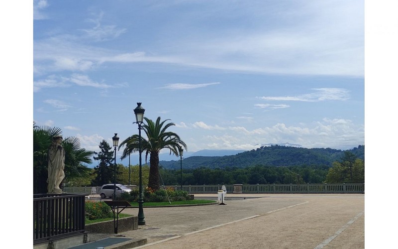 square-george-V-pau-05 - Pau Pyrénées Tourisme - PL