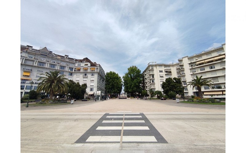 square-george-V-pau- Pau Pyrénées Tourisme - PL