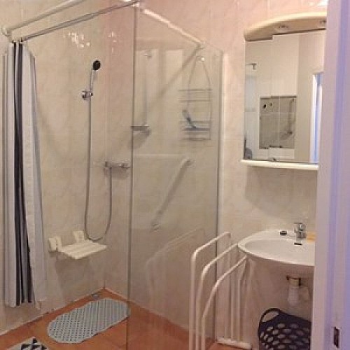 location_la_roche_posay_2_etoiles_Gire (4).jpg_4