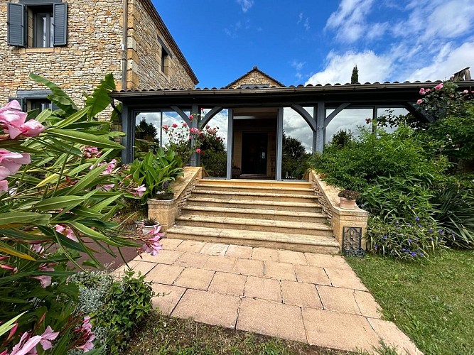Villa le Lébérou avec piscine à Sarlat