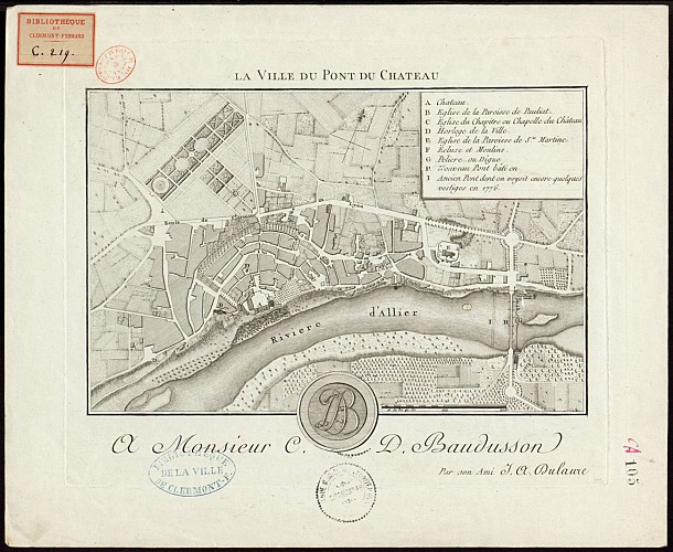 Überreste der befestigten Stadtmauer