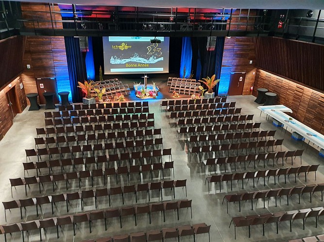 ACROPOLYA - Salle Ebène