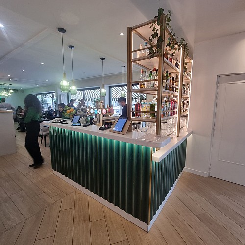 RestaurantlaFamiglia–Bar_LucasArena