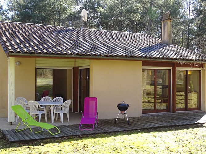 HLOAQU047FS000I8_grande1