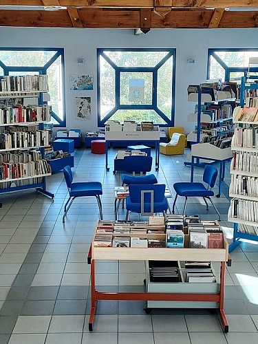 Bibliothèque Monbahus