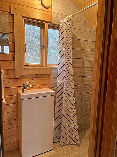 Salle de bain mégapod