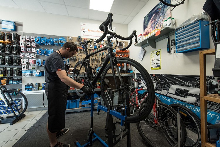 The Vélo.com market