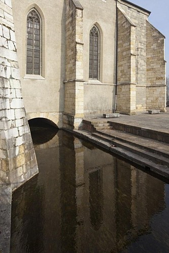 Le canal Saint-Dominique