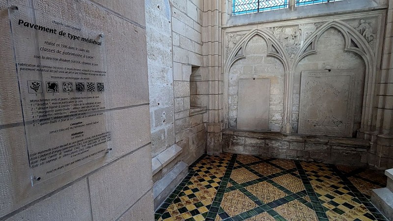 Chapelle sud de la cathédrale de Laon I