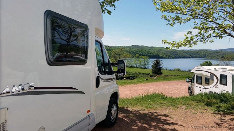 Aire de service et de stationnemement Camping-cars