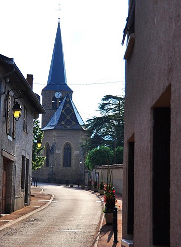 Eglise à Clocher Tour de Saint André d'Apchon