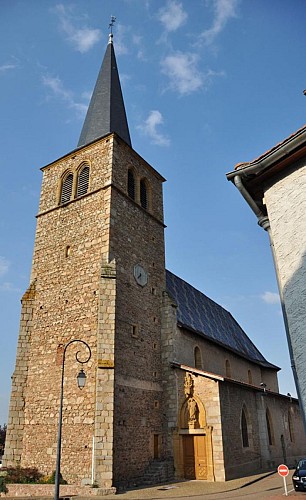 Eglise à Clocher Tour de Saint André d'Apchon