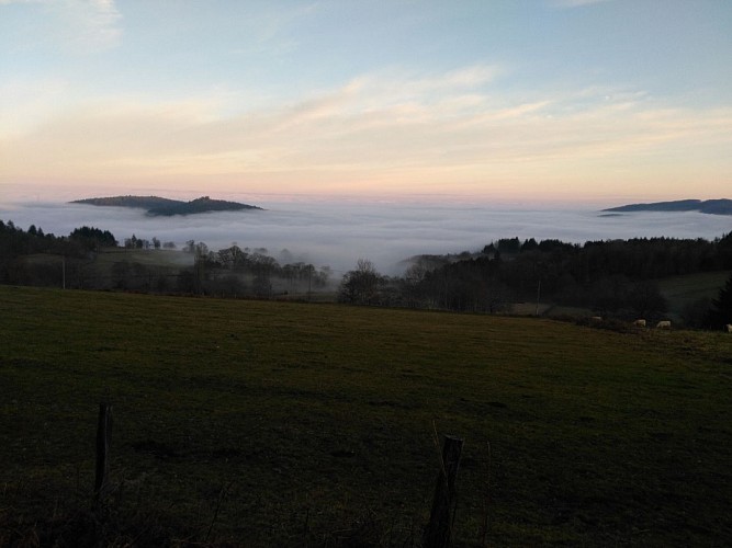 Le Montmeugne et la légende du siège de César