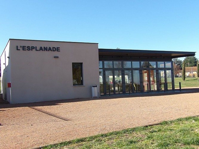 Village de Commelle-Vernay