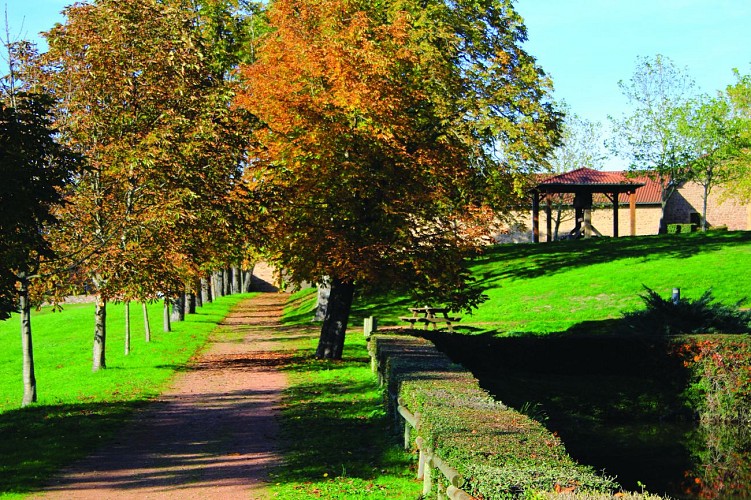 Village de Saint-Vincent-de-Boisset