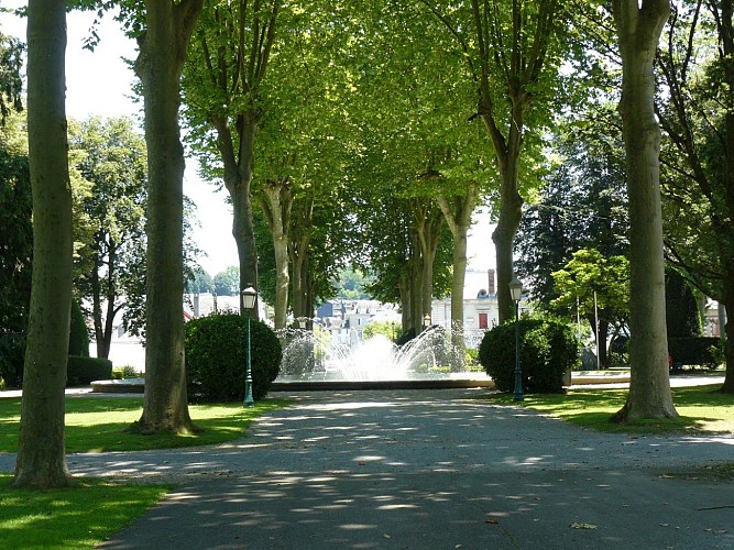 Jardin-Public-Allee-1-OTHB-DI