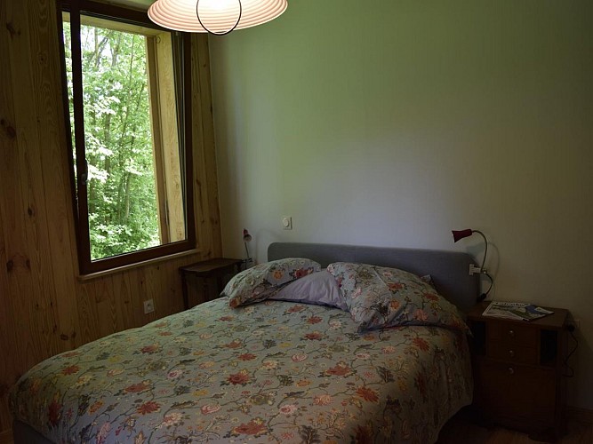 Chalet Le Randonneur - chambre grand lit - La Villette