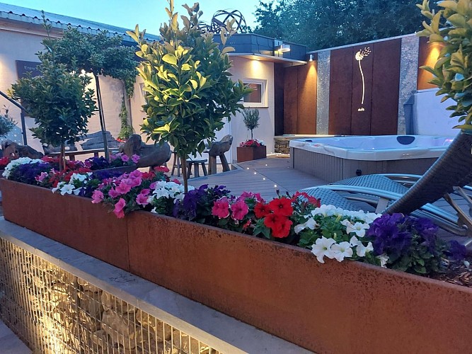 Gîte La Renaissance 2_terrasse ext2_09-2024-redim