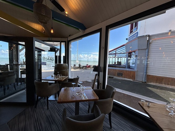 Papagayo-table-véranda-Saint-Aubin